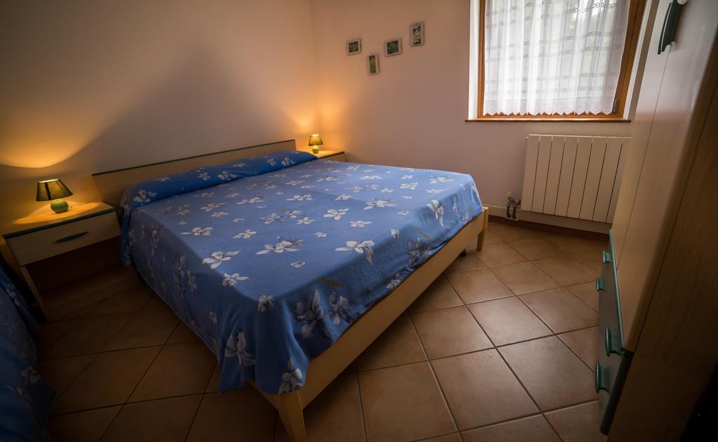 Casa Al Portico Lägenhet Pieve Di Ledro Exteriör bild